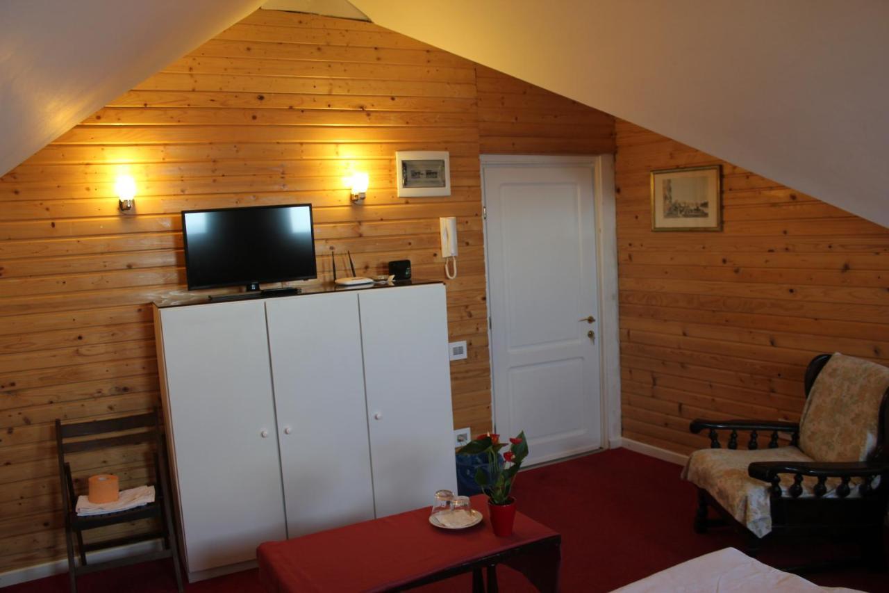 Vila Flavia B&B Констанца Экстерьер фото