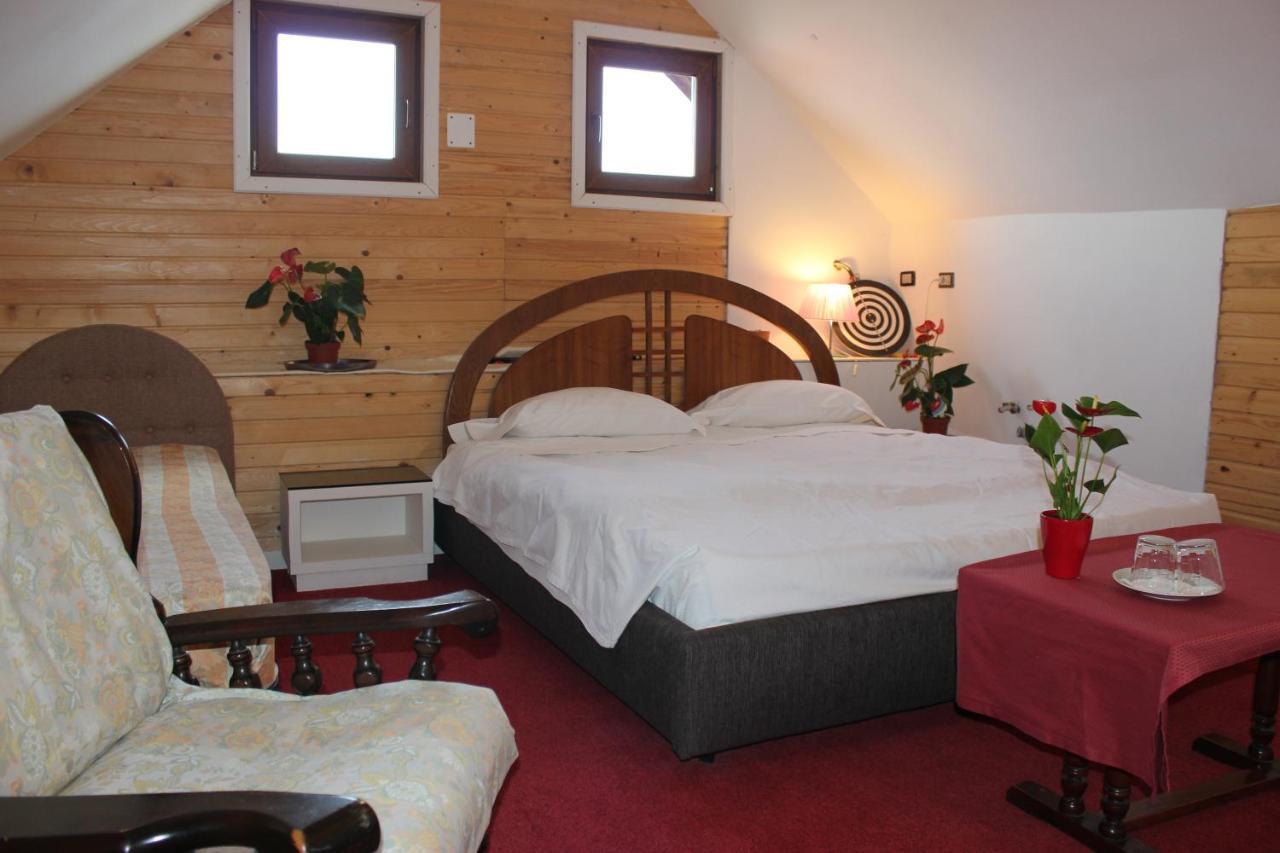 Vila Flavia B&B Констанца Экстерьер фото